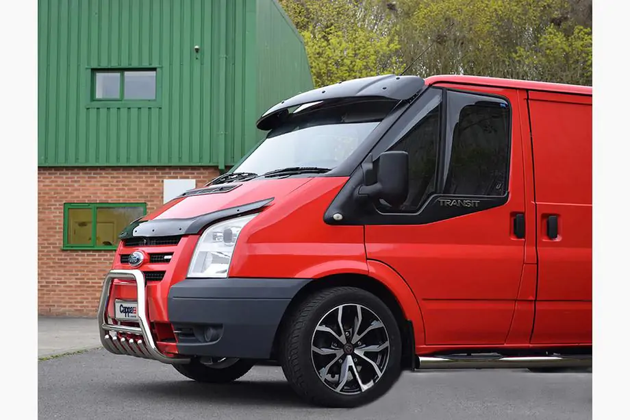 Ford Transit 2000–2014 Frontscheibenblende (schwarz glanz, 5mm) Foto 19