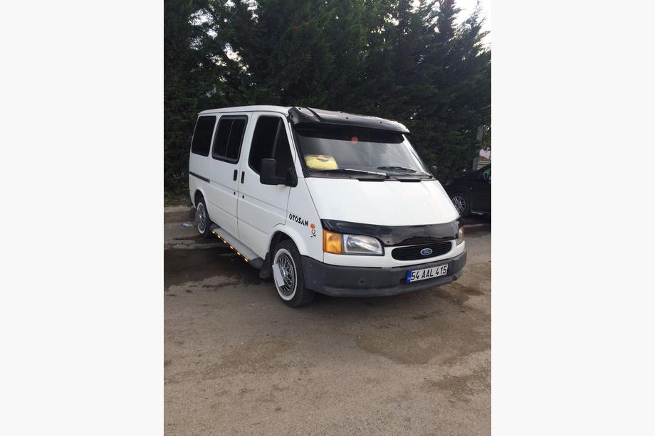 Ford Transit 1991-2000 Frontscheibenblende (schwarz glanz, 5mm) Foto 5