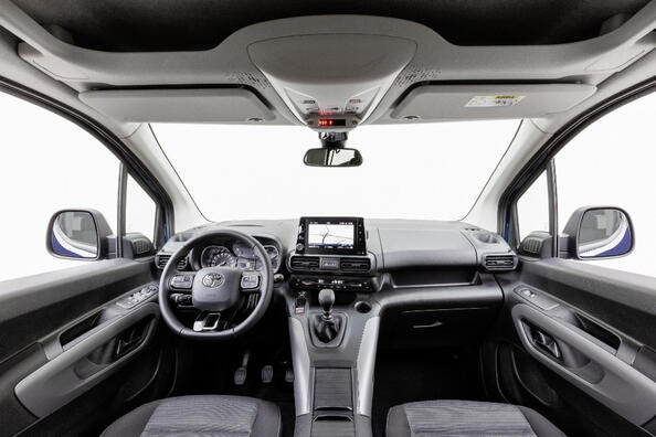 Toyota Proace City Verso Testbericht: Ein kompakter Minivan für verschiedene Bedürfnisse Foto 6