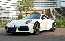 Porsche 911 (992) 2018– Komplette Frontstoßstange Foto 1