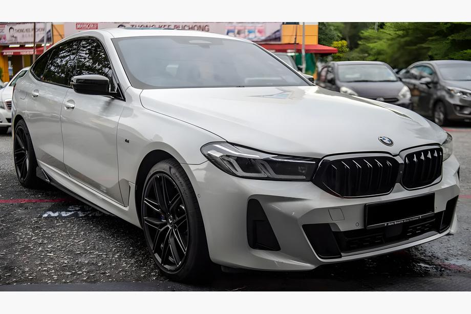 BMW 6 Series G32 2017- M-Look Nieren (2020-2023, Schwarz Glanz) Image