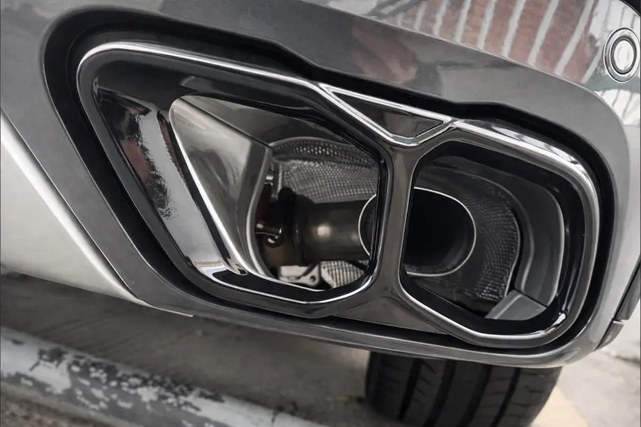 BMW X5 G05 2019–2026 M-Performance Auspuffendrohre Foto 2