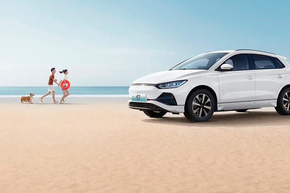 Testbericht zum elektrischen Fließheckmodell BYD e2 Foto 2