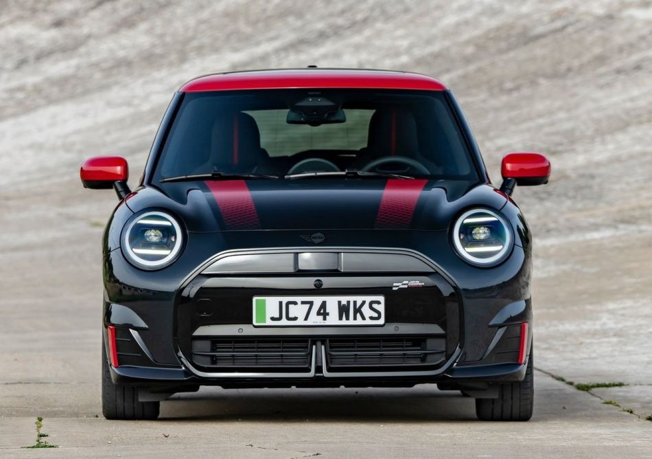 Testbericht zum MINI John Cooper Works Electric Fließheck