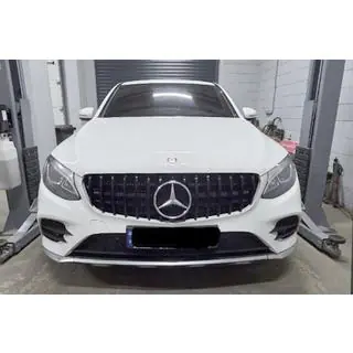 Frontgrill GT Panamericana Schwarz (für 2015-2019) Foto 3