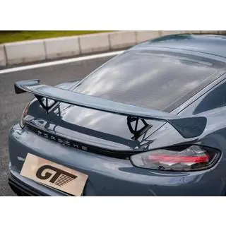 Carbon GT4 Spoiler Foto 1