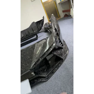 Bodykit LRT (Forged Carbon) Foto 2