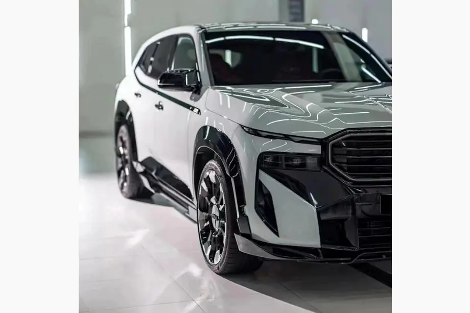 BMW XM G09 2022- RNG-Style Carbon Bodykit Image