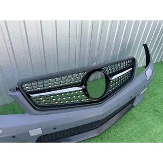 Frontstoßstange 2011-2014 AMG C63 mit Diamond Black Kühlergrill Mercedes C-class W204 2007-2015 Foto 2