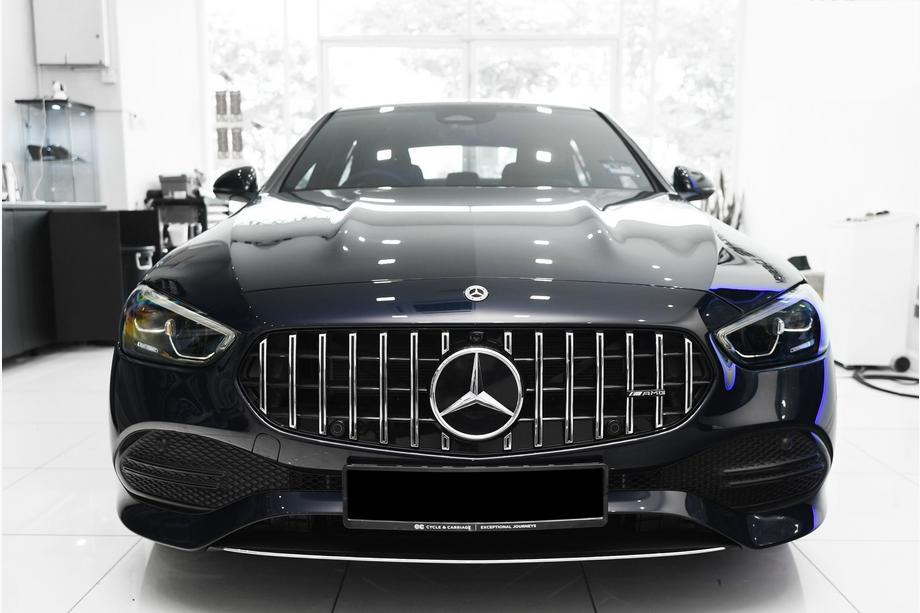 Mercedes C-class W206 2022- Frontgrill GT Panamericana (für Base) Foto 1