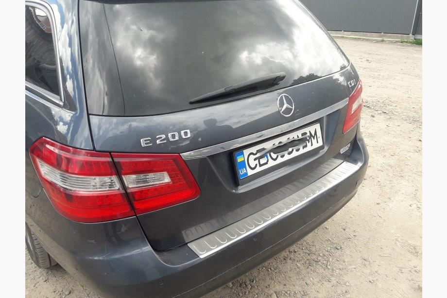 Mercedes E-class W212 2009-2016 Heckstoßstangenabdeckung OmsaLine (2009-2013, SW, Edelstahl) Foto 2