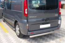 Renault Trafic 2001–2015 Heckschutz AK002 (Edelstahl) Foto 1