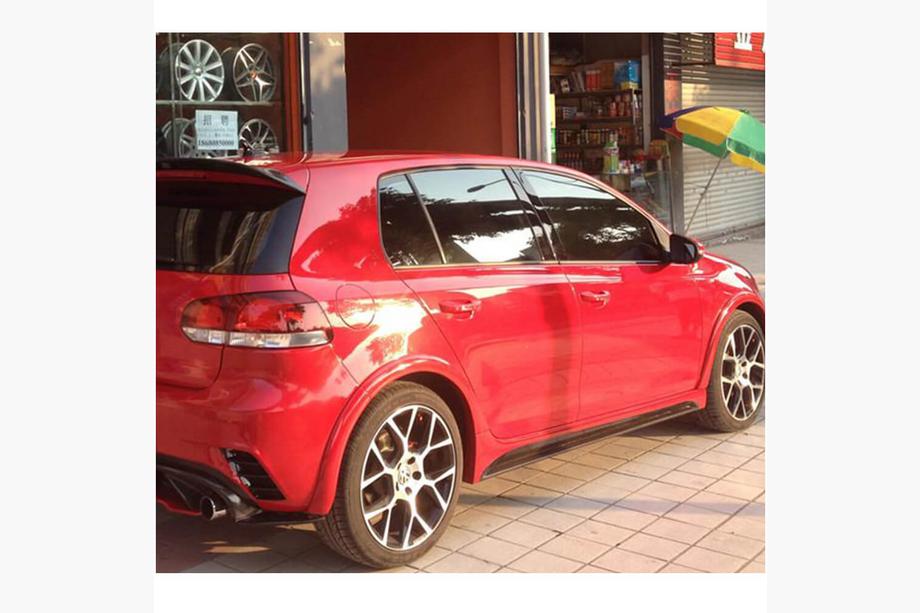 Volkswagen Golf 6 2008-2014 Seitenschweller (für Base HB 2010-2013, Carbon) Foto 2