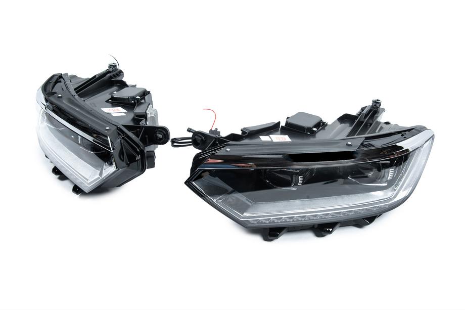 Volkswagen Passat B8 2015-2023 Frontscheinwerfer (USA, mit Lampen, 2 Stk) Image