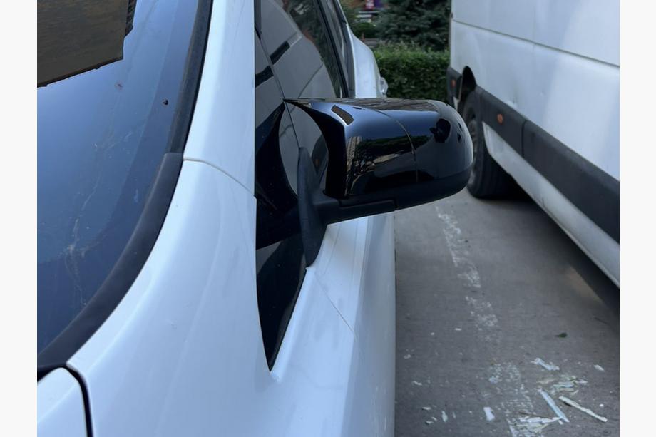 Nissan Leaf 2010-2017 Spiegelabdeckungen BMW-Style V1 (2 Stk) Foto 2