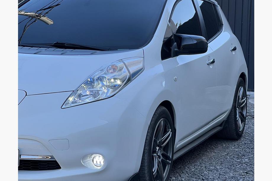 Nissan Leaf 2010-2017 Spiegelabdeckungen BMW-Style V1 (2 Stk) Foto 3