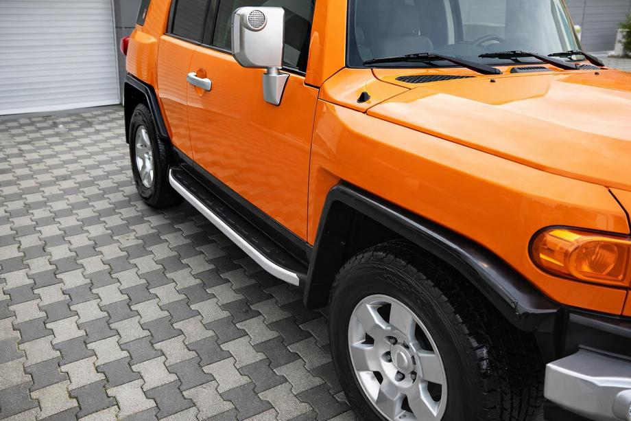 Toyota FJ Cruiser 2006-2022 Seitenschweller Fullmond (2 Stk., Alu) Image