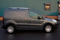 Peugeot Partner Tepee 2008-2018 Dachreling Skyport (grau matt) Foto 6