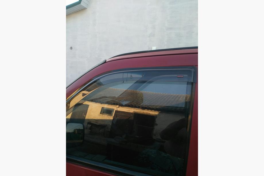 Mercedes Vito W638 1996-2003 Windabweiser (2 Stk, Sunflex) Foto 3