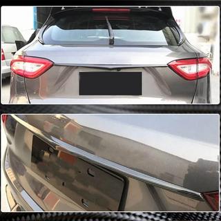Carbon Abdeckung über dem Kennzeichen Maserati Levante 2016- Foto 3