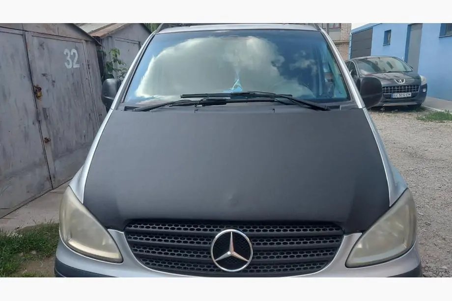 Mercedes Vito W639 2004-2014 Motorhaubenschutzhülle (Kunstleder) Foto 4