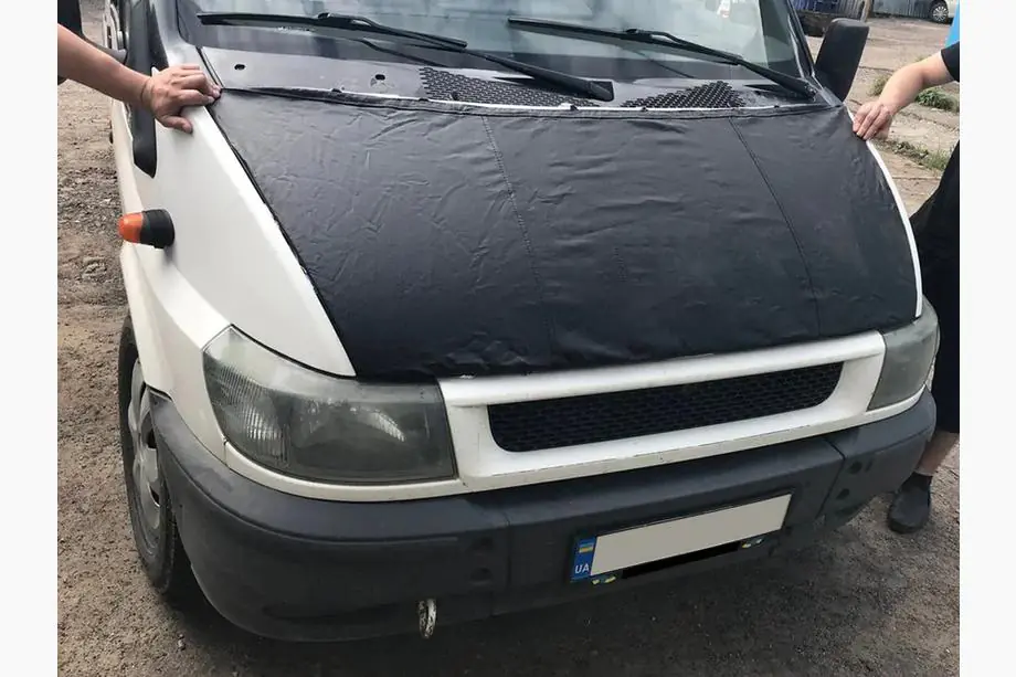 Ford Transit 2000–2014 Motorhaubenschutz (2000-2006, Kunstleder) Image