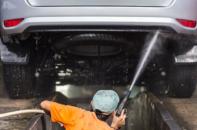 Wie oft sollte der Unterboden eines Autos gewaschen werden?