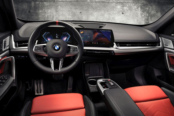 BMW X1 M35i (U11) Testbericht: Ein sportlicher Kompakt-Crossover Foto 5