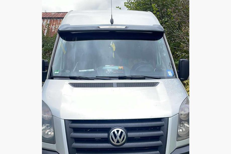 Volkswagen Crafter 2006-2016 Frontscheiben Windabweiser V1 (lackierbar, zum Kleben) Foto 4