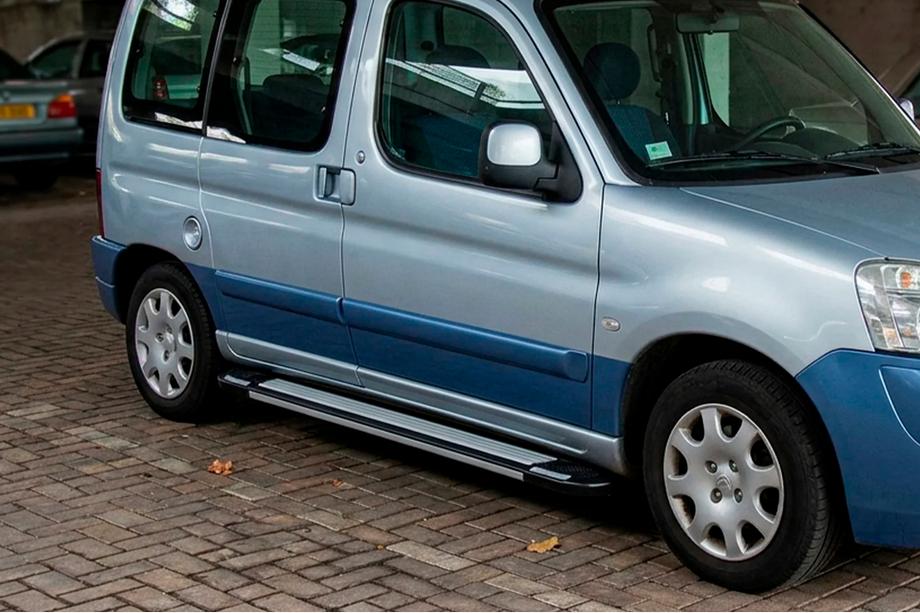 Peugeot Partner 1996-2008 Trittbretter Rainbow (2 Stk., Aluminium) Image
