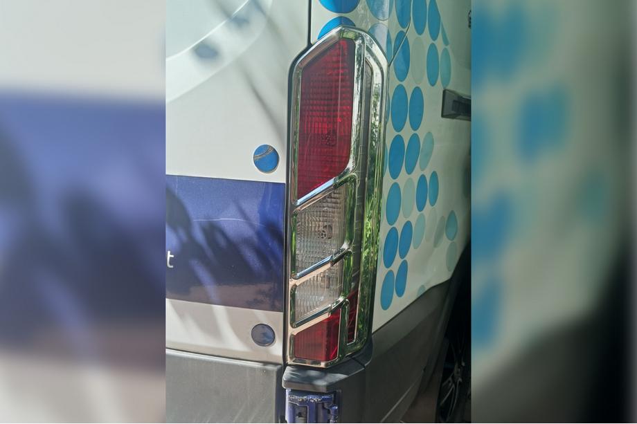 Ford Transit 2014- Chrom Rückleuchten Abdeckungen (2 Stk, Kunststoff) Foto 2