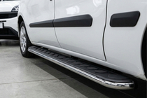 Fiat Doblo II 2010-2022 Trittbretter Maydos V1 (2 Stk., Aluminium & Edelstahl) Foto 1