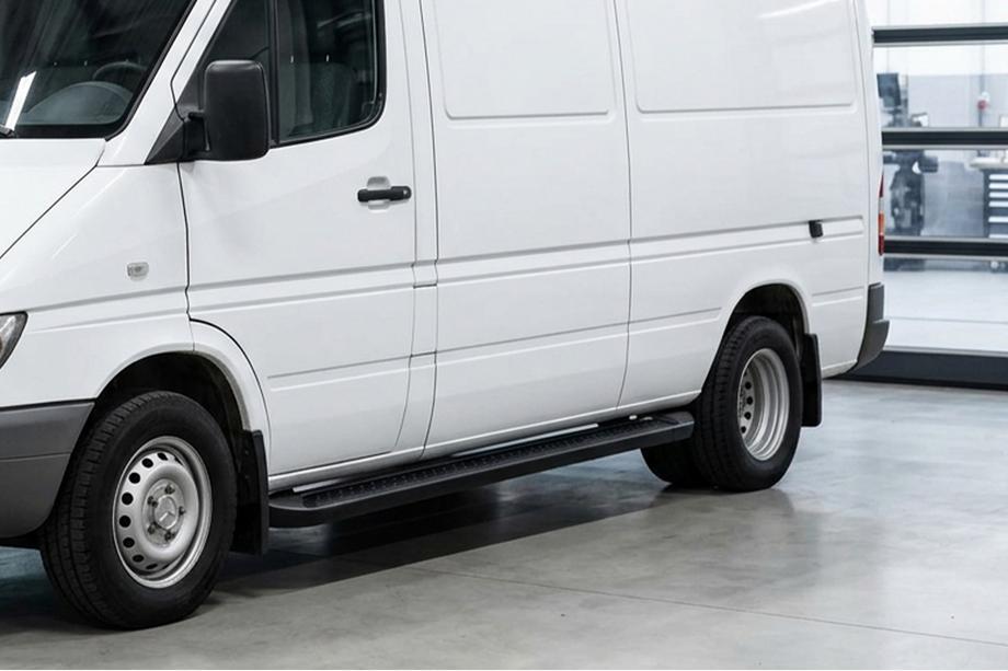 Volkswagen LT 1995-2006 Trittbretter Allmond Black (2 Stk., Aluminium) Image