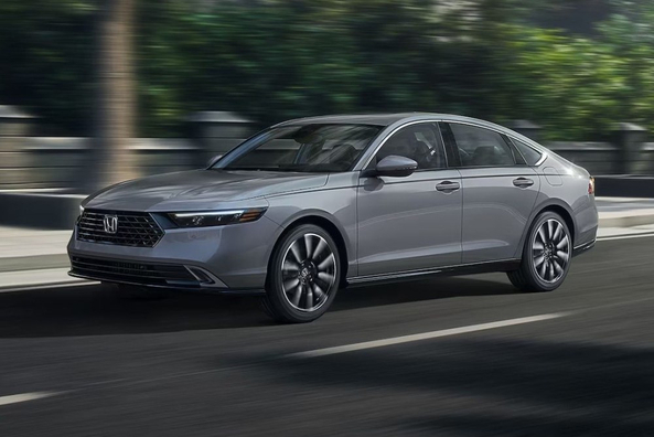Honda Accord XI Generation: Testbericht der eleganten Limousine Foto 3