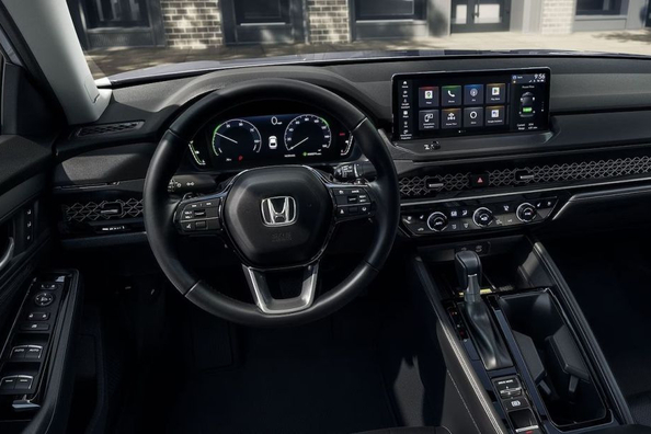 Honda Accord XI Generation: Testbericht der eleganten Limousine Foto 5