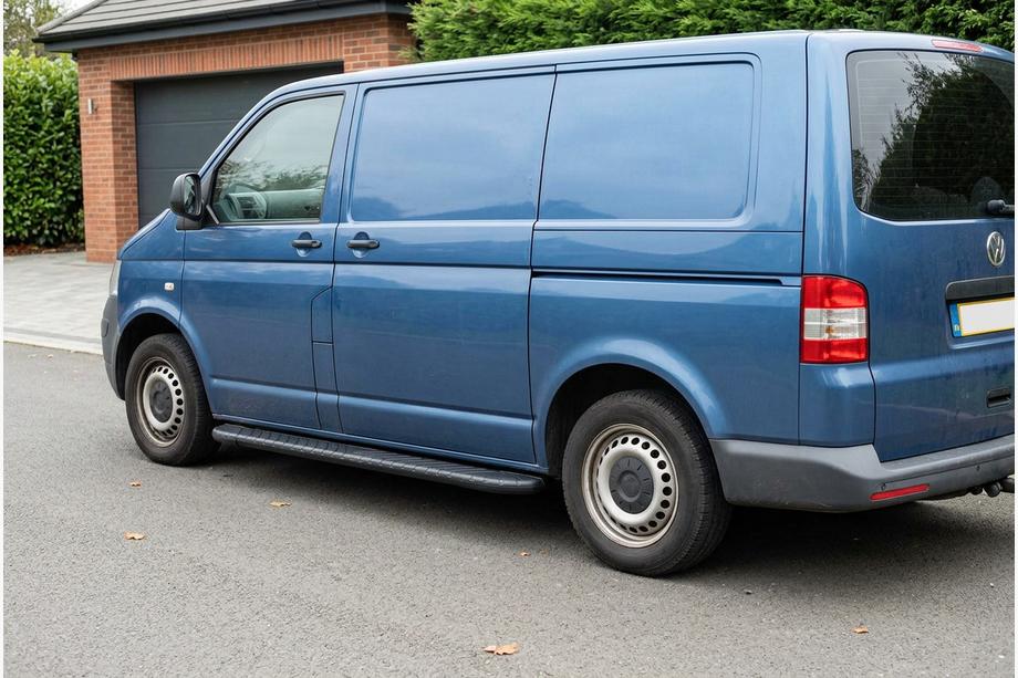 Volkswagen T5 Multivan 2003–2010 Seitenschweller Bosphorus Black (2 Stk., Aluminium) Langer Radstand Image