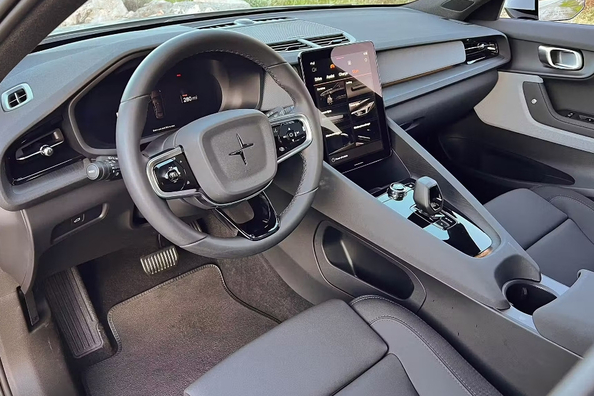 Testbericht des aktualisierten Polestar 2: Ein Elektroauto der neuen Generation Foto 6