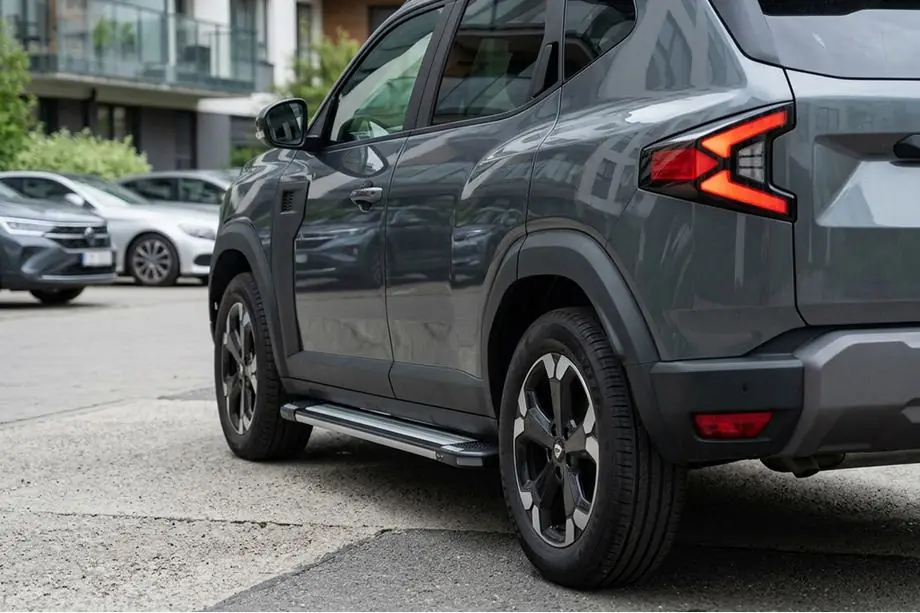Dacia Duster 2024- Trittbretter Rainbow (2 Stk., Aluminium) Image