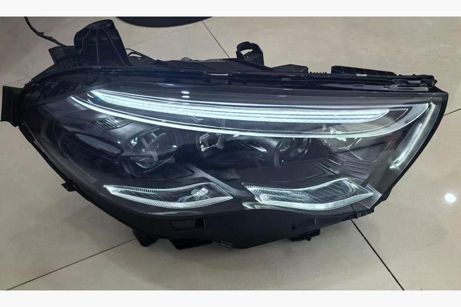 Mercedes E-class W214 2023- LED Frontscheinwerfer (2 Stk) Image