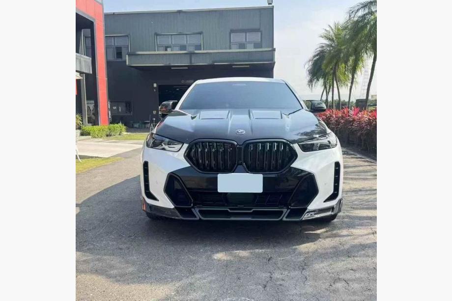 BMW X6 G06 2019–2027 Bodykit Carbon LMC (2023-) Image