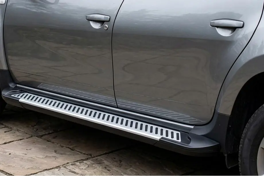 Dacia Duster 2008-2018 Seitenschweller Line (2 Stk., Aluminium) Image