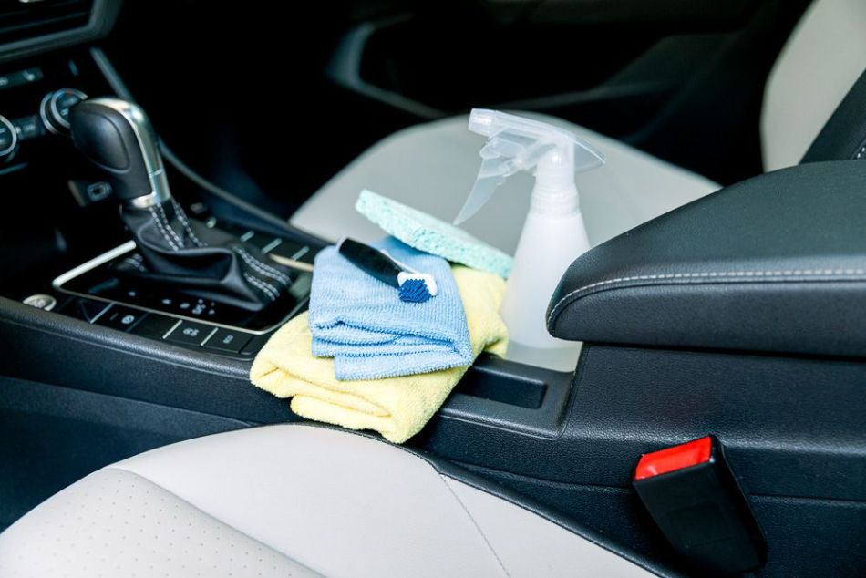 Warum ist eine Trockenreinigung des Autoinnenraums notwendig?