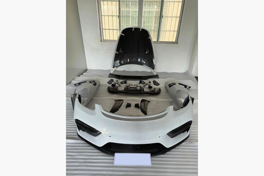 Porsche Boxster/Cayman 982 (718) 2016- GT4 Bodykit-Set (Polypropylen + Carbon) Image