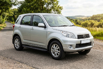 Daihatsu Terios 2006-2017 Seitenschweller Bosphorus Black (2 Stk., Aluminium) Foto 1