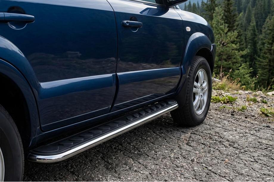 Hyundai Tucson JM 2004- Trittbretter Maydos V1 (2 Stk., Aluminium & Edelstahl) Image