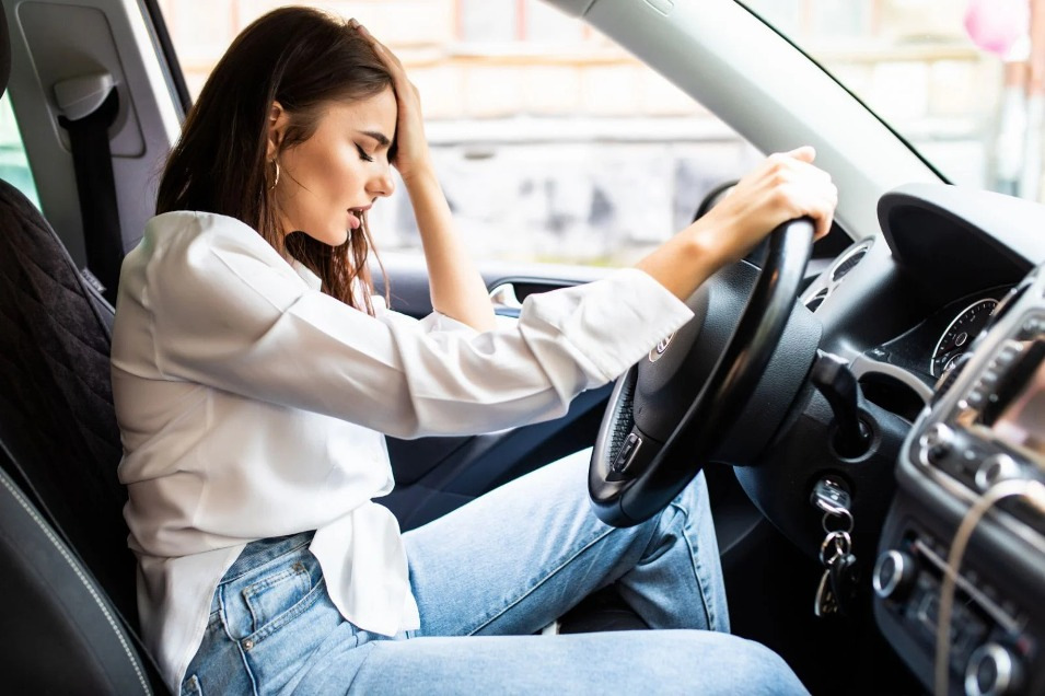 Was tun, wenn das Auto während der Fahrt pfeift?