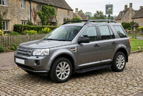 Land Rover Freelander II 2006–2014 Seitenschweller RedLine Black (2 Stk., Aluminium) Foto 1