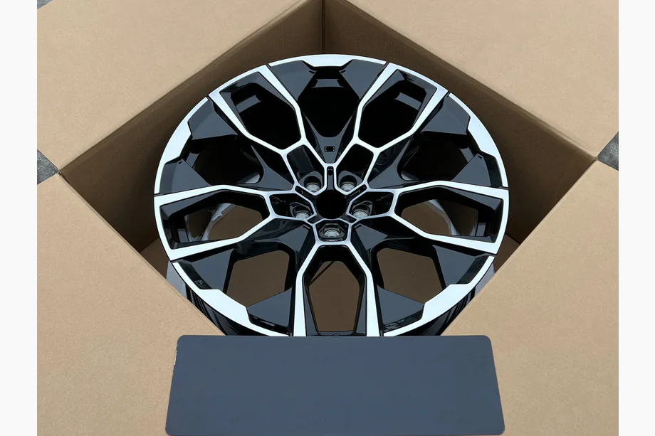 BMW X7 G07 2019- Geschmiedete OEM Felgen R22 V7 (4 Stk) Foto 3