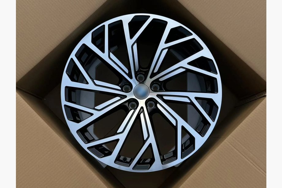 BMW 4 Series G22/23/26 2020- Geschmiedete OEM Felgen R20 V4 (4 Stk) Foto 1