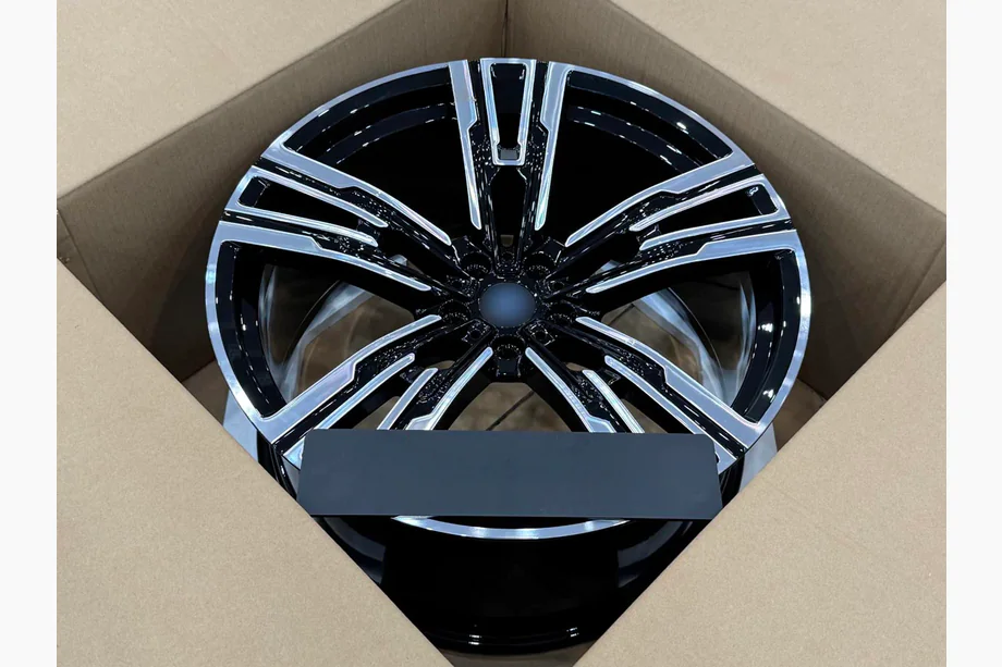 BMW 7 Series G70/G71 2022- Geschmiedete OEM-Felgen R21 (4 Stk) Foto 3